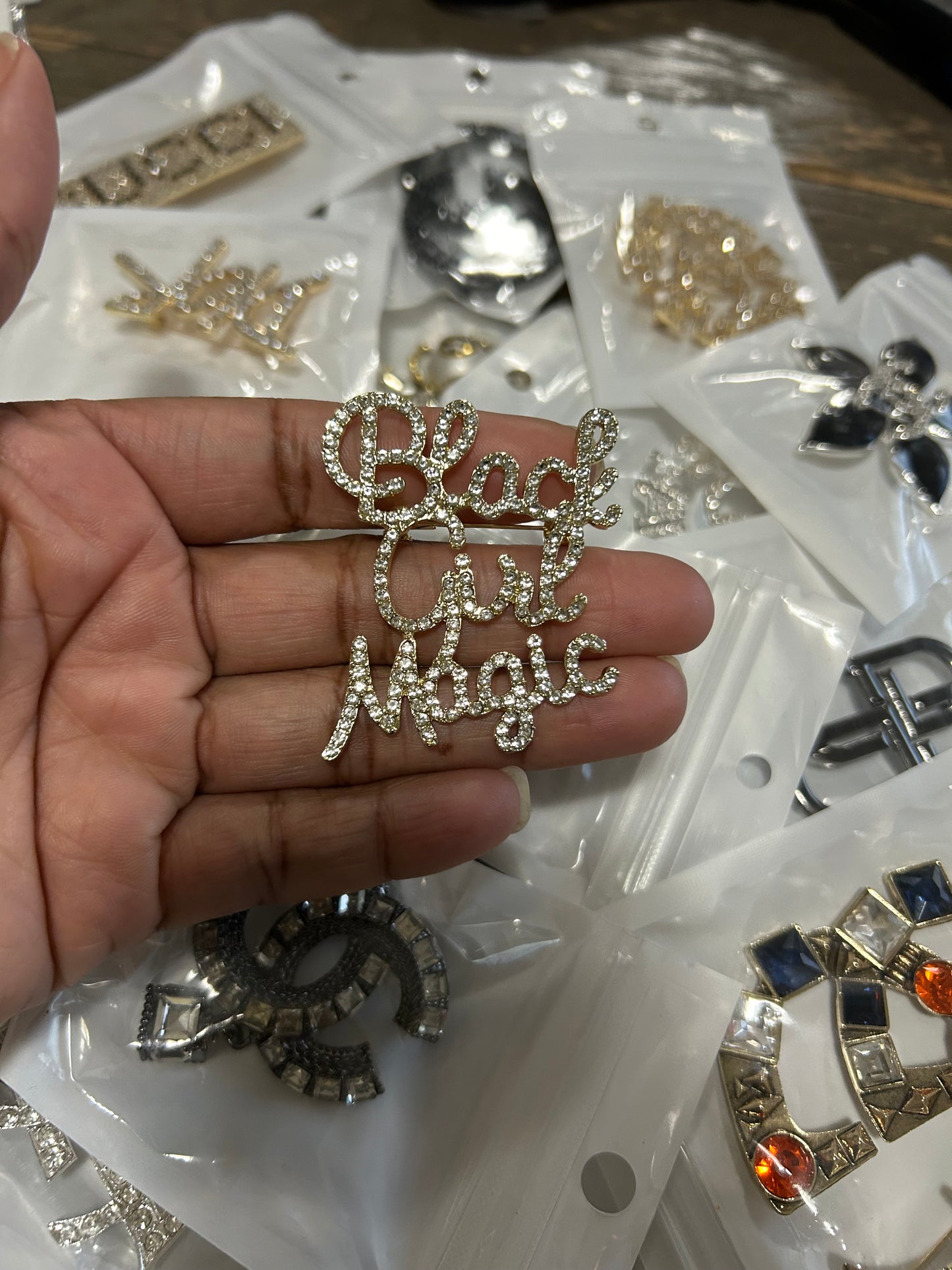 $20+ Luxe Line Brooches