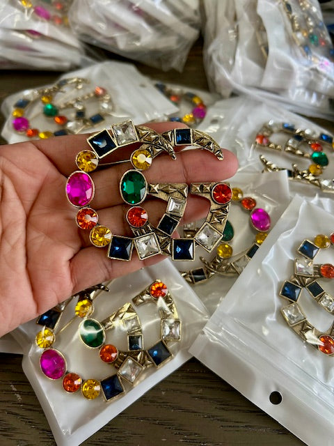 $20+ Luxe Line Brooches